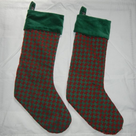ONSCo Christmas Stockings Red Green  Velvet  Houndstooth Set of 2 - Picture 1 of 3